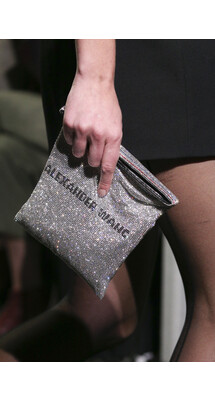 Details Alexander Wang Fall 2018 Ready-to-Wear Детали коллекции Александр Ванг осень зима 2018 неделя моды в Нью Йорке Mainstyles